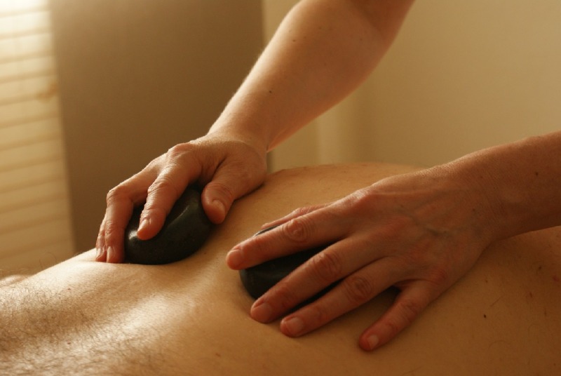 massage-389727_1280.jpg