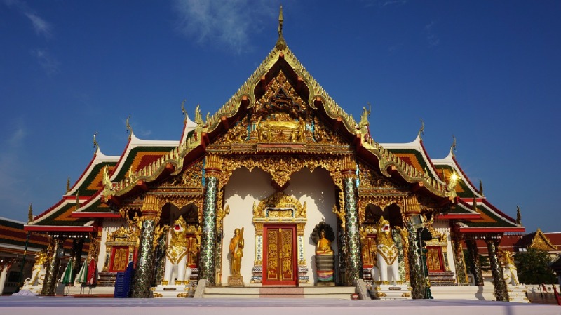 wat-phra-that-choeng-chum-1193569_1280.jpg