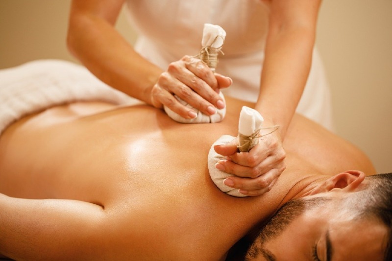 massage-8732997_1280.jpg