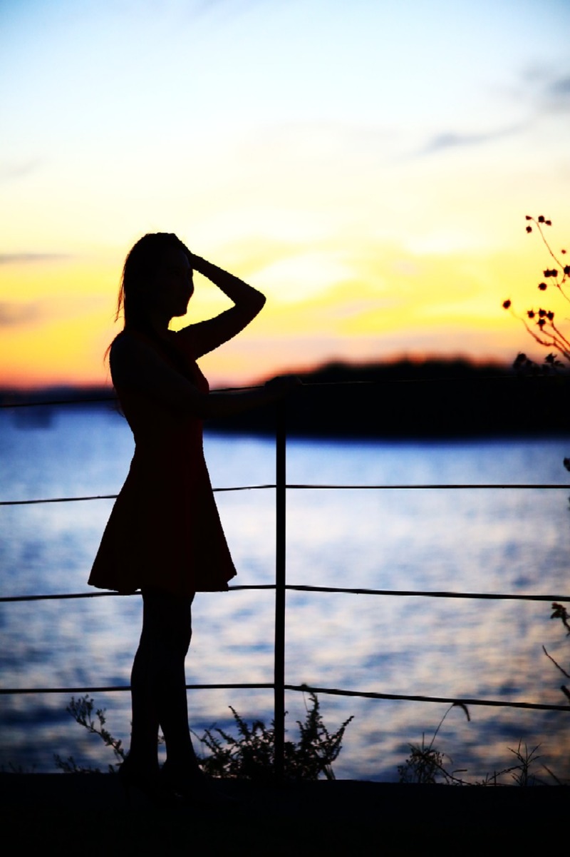 woman-2807839_1280.jpg